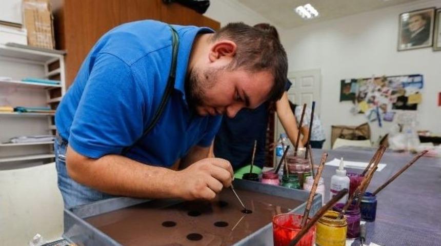 Sincan Belediyesinin Hobi Ve Meslek Edindirme Kursları 7&rsquo;den 70&rsquo;e Hizmet Veriyor