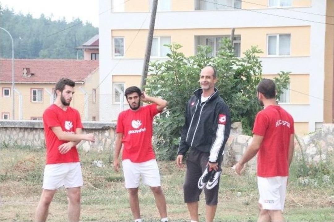 Bilecikspor 2016-2017 Futbol Sezonu Hazırlıkları Devam Ediyor