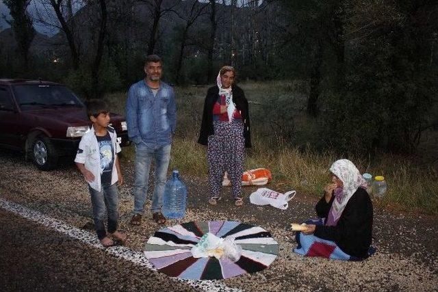 Oltu’da Sağanak Yağmur Sele Dönüştü