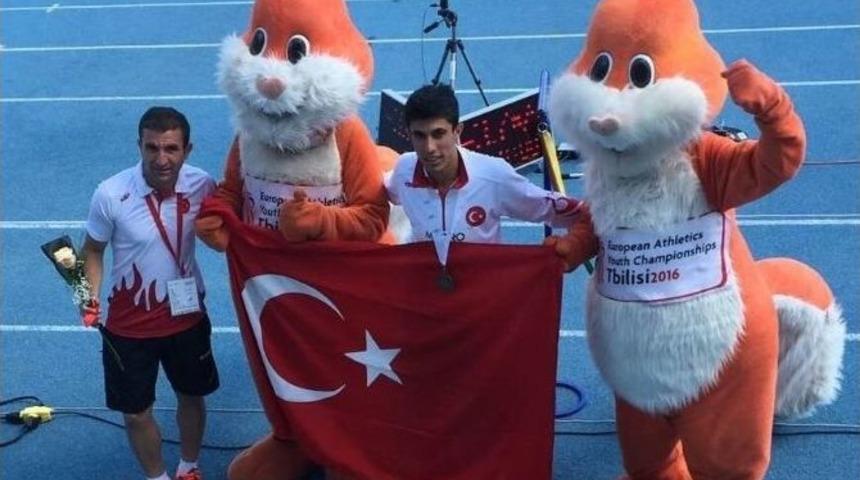 Aydınlı Mahsum Avrupayı Fethetti