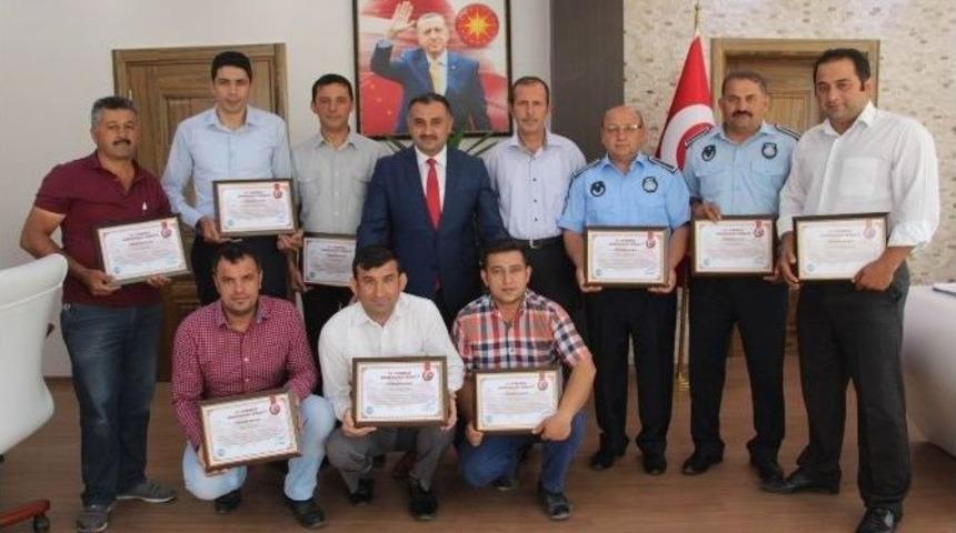 Başkan Cabbar&rsquo;dan Belediye Personeline Teşekk&uuml;r Plaketi