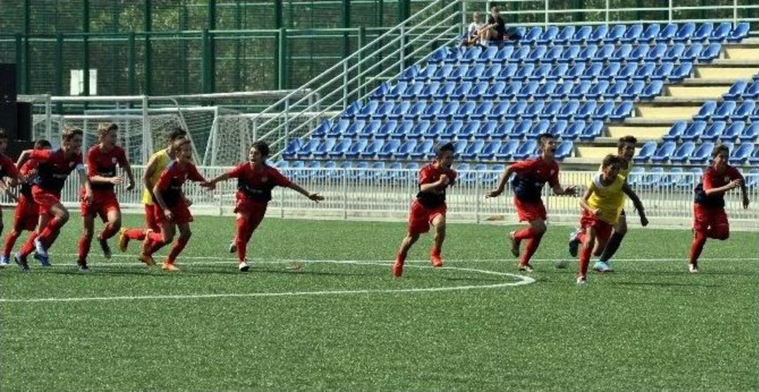 Altınordu&rsquo;ya İki Kupa, D&ouml;rt &Ouml;d&uuml;l