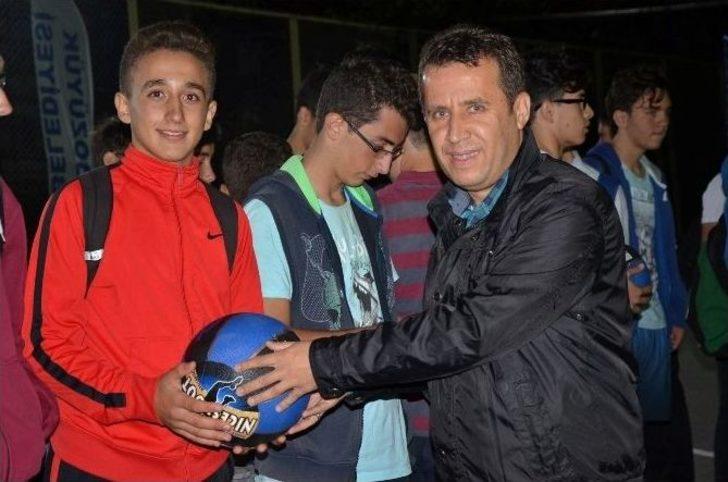 Bozüyük Belediyesi Plaj Voleybolu Ve Sokak Basketbolu Turnuvaları Lazer Show İle Sona Erdi G1