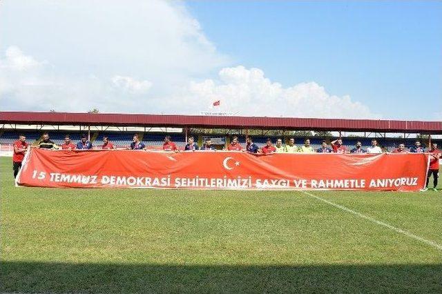 15 Temmuz Demokrasi Şehitleri Futbol Turnuvası’nın Şampiyonu Toroslar Belediyespor