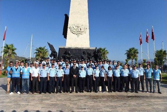 Fethiye Belediyesi Zabıtasından Şehitlere Saygı!