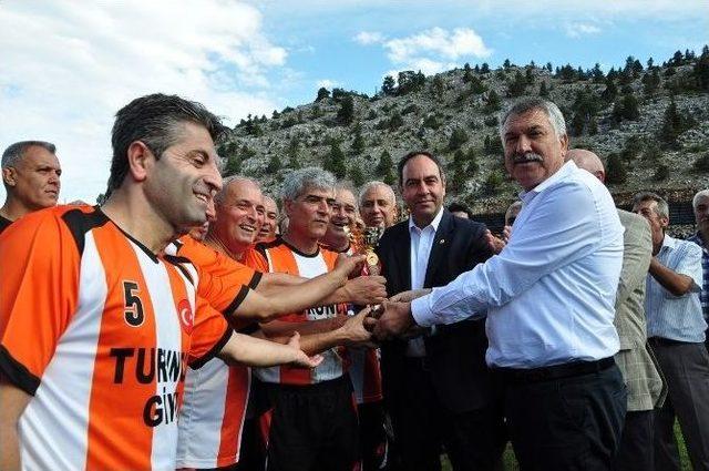 Şampiyonluk Kupası T&uuml;mer&rsquo;den 2