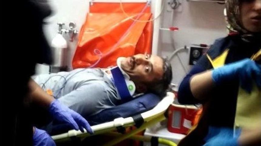 Otomobil Kamyona Arkadan &Ccedil;arptı: 1 Yaralı