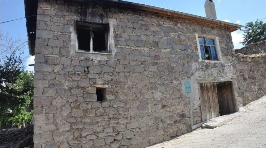 Dumandan Zehirlenen Yaşlı Kadın Hayatını Kaybetti