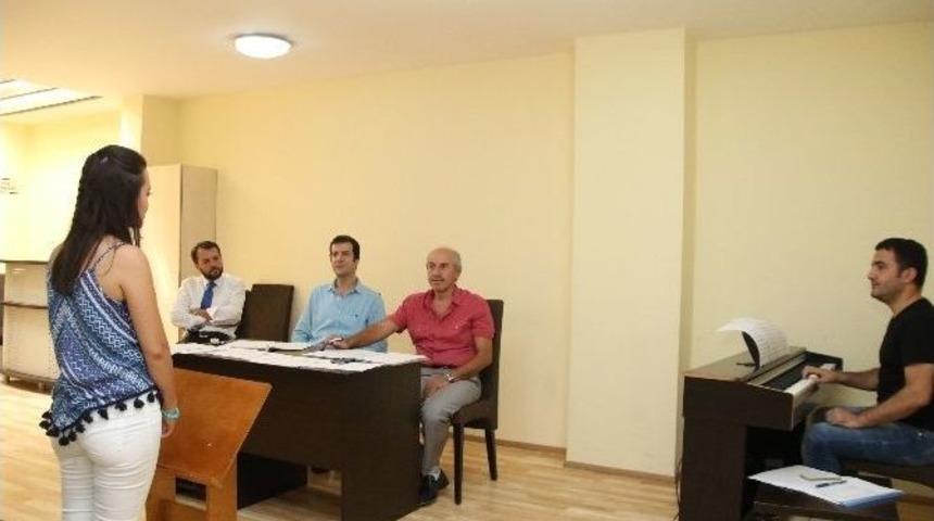İsmail Baha S&uuml;relsan Konservatuvarı&rsquo;nda Sınav Heyecanı