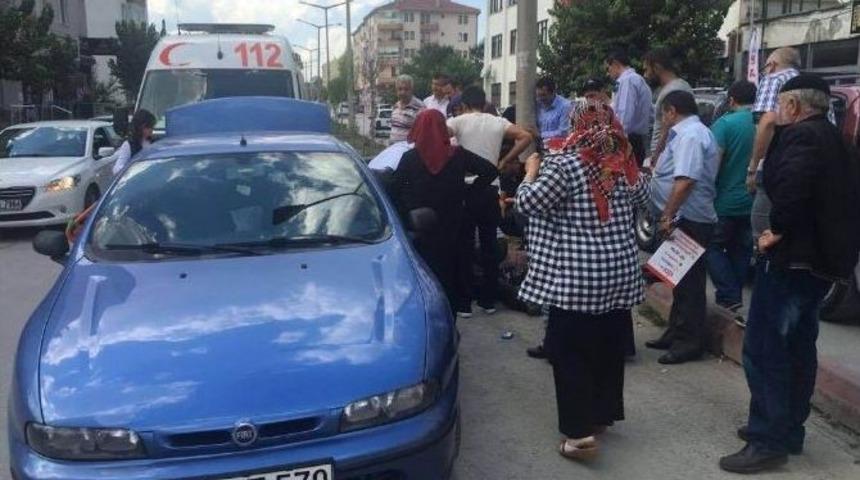 Bolu&rsquo;da Otomobil Karşıya Ge&ccedil;en Yaşlı Adama &Ccedil;arptı