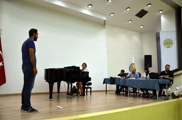 Harran Üniversitesi’nde Özel Yetenek Sınavları Başladı