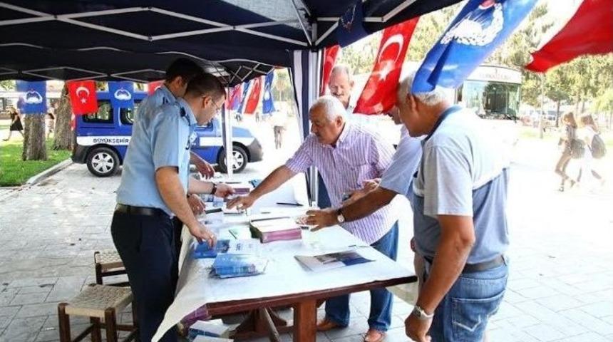 Büyükşehir Zabıta Bilgilendirme Stantı Açtı