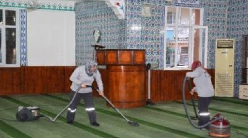 Belen&rsquo;de İbadethanelere Bayram Temizliği