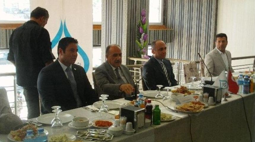 &Ouml;zalp Ve Saray&rsquo;da G&uuml;&ccedil; Birliği Toplantısı