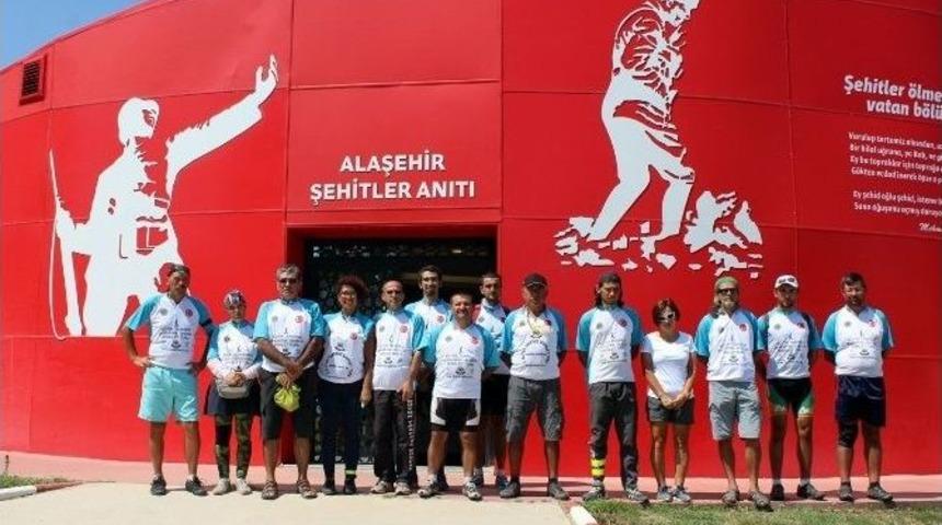 B&uuml;y&uuml;k Taarruz Bisiklet Turu Alaşehir&rsquo;de