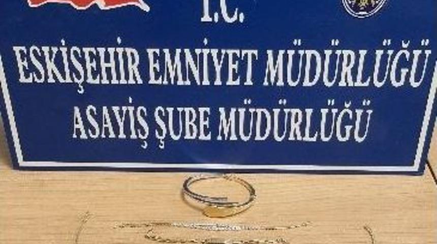 Su&ccedil; Makinesi Bir Kadın Ve Kız &Ccedil;ocuğu Yakayı Ele Verdi