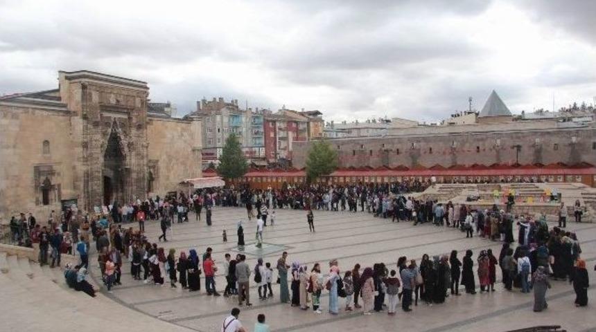 5. Sivas Kitap G&uuml;nleri Sona Erdi