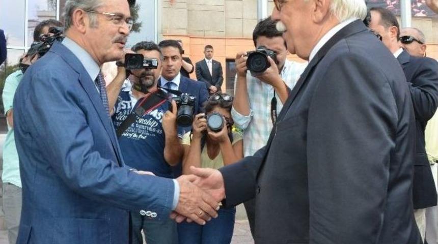 Bakan Avcı&rsquo;dan, Başkan B&uuml;y&uuml;kerşen&rsquo;e Ziyaret