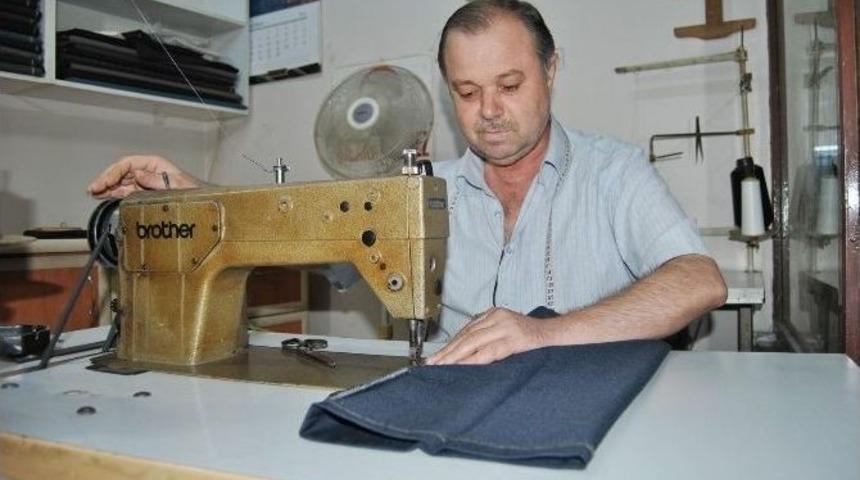 Hayrabolu&rsquo;daki Terzilerde Bayram Telaşı Yaşanıyor