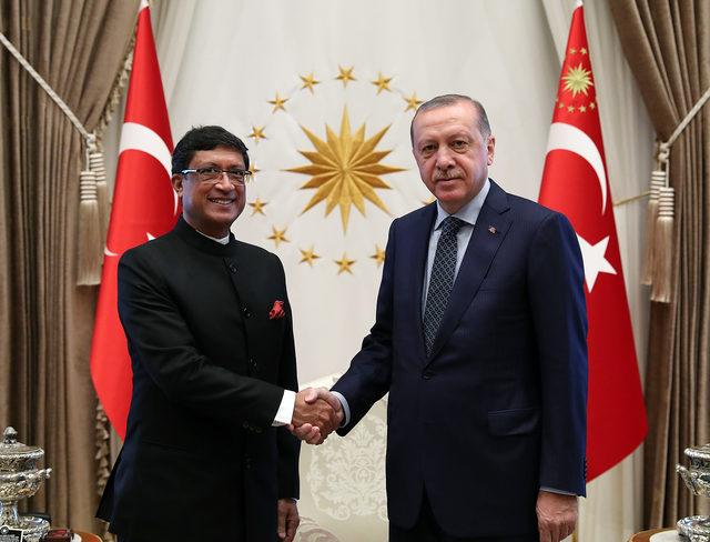 Cumhurbaşkanı Erdoğan'a, Hindistan Büyükelçisi Bhattacharyya'dan güven mektubu
