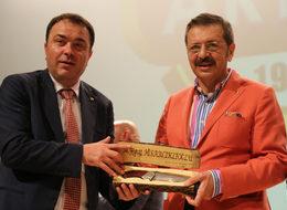 Hisarcıklıoğlu: Hep birlikte el ele verip, ülkemiz hak ettiği yere getireceğiz