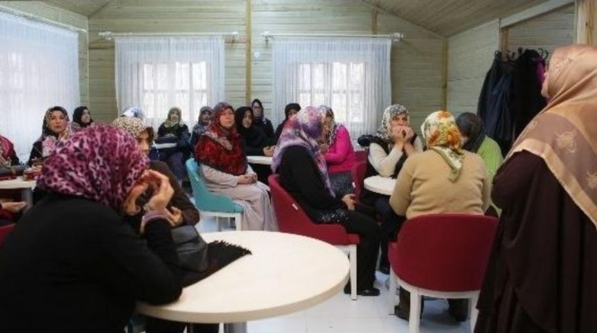 Sincan&rsquo;da G&uuml;ng&ouml;rm&uuml;şler Ve Hanımlar İ&ccedil;in Konaklar Y&uuml;kseliyor