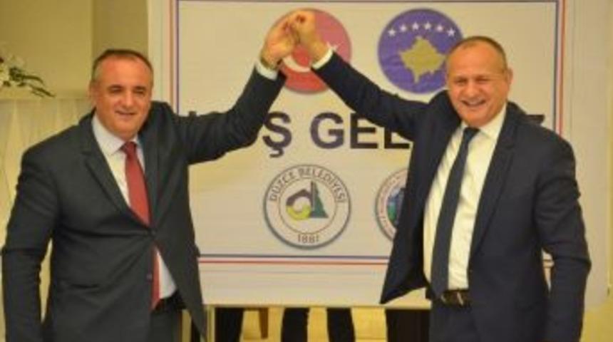 D&uuml;zce Belediyesinden Kardeş Şehre Spor Salonu