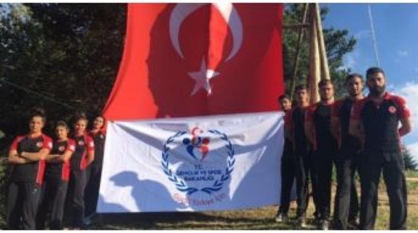 Erzincanlı Kayak&ccedil;ılar Milli Takım Kampında