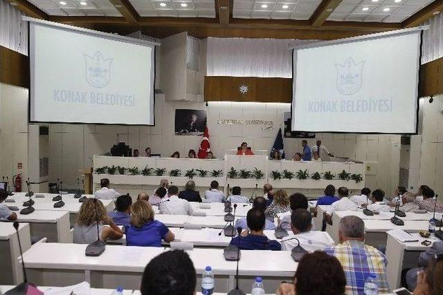 Konak’tan Türk Futbolunu Sevindirecek İki Karar