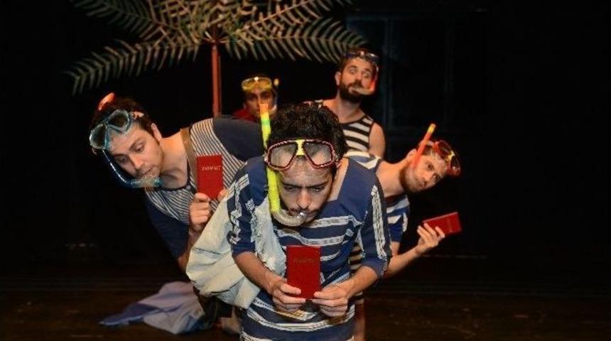 Aşt Hindistan Tiyatro Olimpiyatlarında