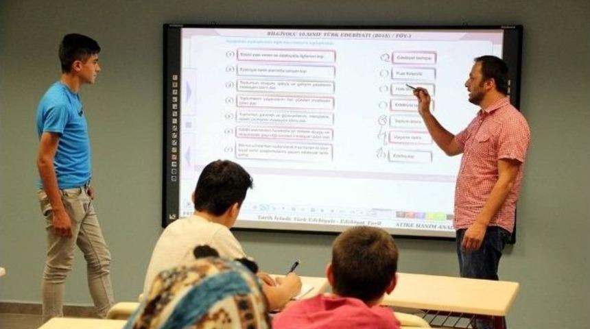 Akademi Lise&rsquo;de Yeni D&ouml;nem Başlıyor