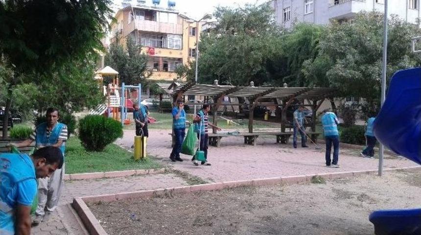 Park Ve Bah&ccedil;e Temizliği H&uuml;k&uuml;ml&uuml;lere Emanet