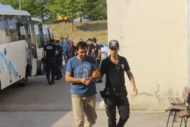 Sakarya’da Fetö Soruşturması Kapsamında 19 Öğretmen Adliyeye Sevk Edildi