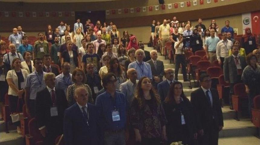 D&uuml;zce &Uuml;niversitesi 42. Ulusal Fizyoloji Kongresine Ev Sahipliği Yapıyor