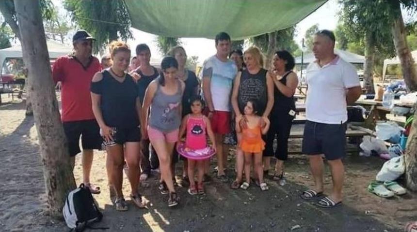 Kiraz&rsquo;da Engelli Vatandaşlar İlk Kez Deniz Keyfi Yaptı