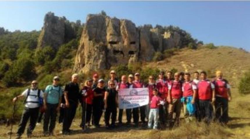 Afdos Tınaztepe 32 İnlere Yürüdü