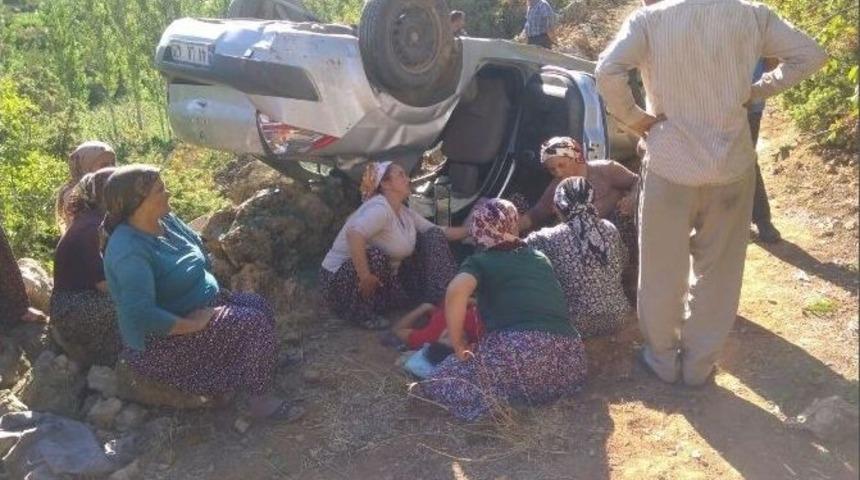 Otomobil Takla Attı: 4 Yaralı