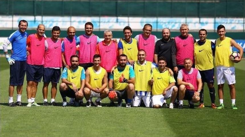 Rıza &Ccedil;alımbay, Basın Mensuplarını Mağlup Etti