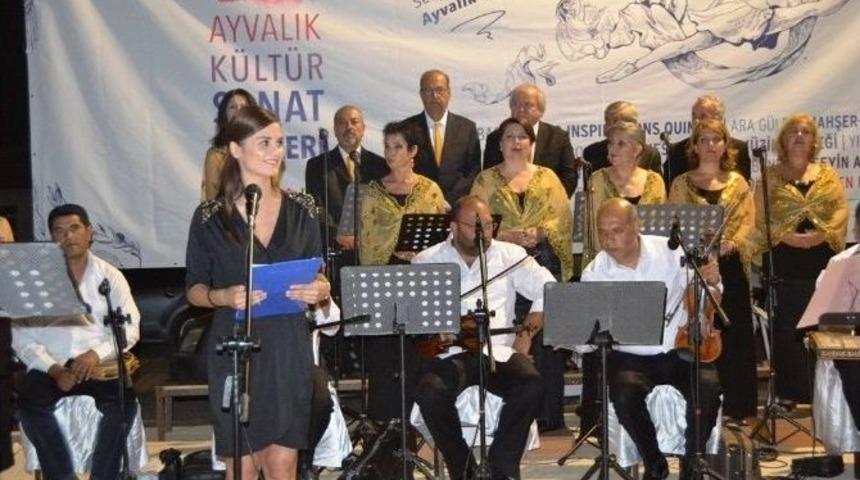 &ldquo;g&ouml;n&uuml;l Şarkıları&rdquo; Ayakta Alkışlandı