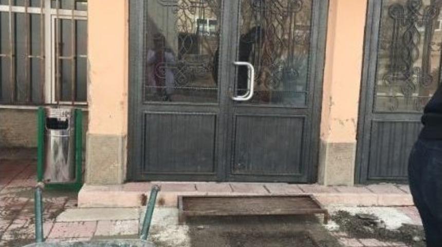 &Ouml;zalp Halk Eğitim Ve Akşam Sanat Okulu Onarıldı