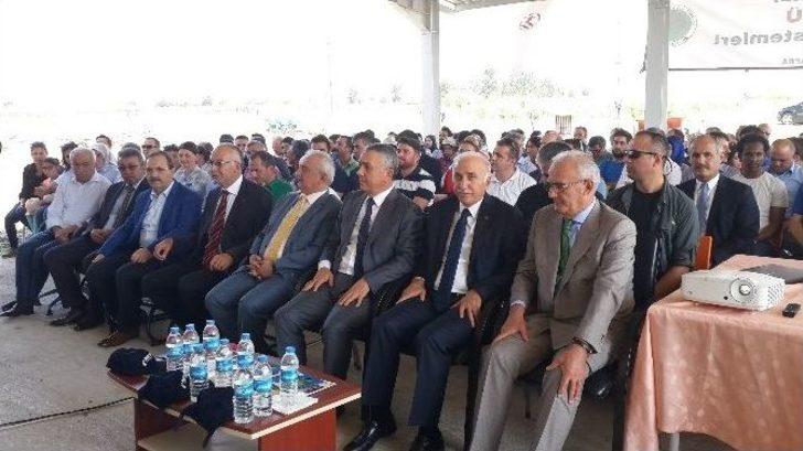 Bafra’da ’omü Çiftçi Günü’ Düzenledi G1