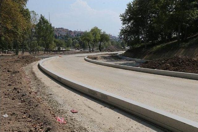 Başkan Toçoğlu Mithatpaşa’daki Yol Çalışmasını İnceledi