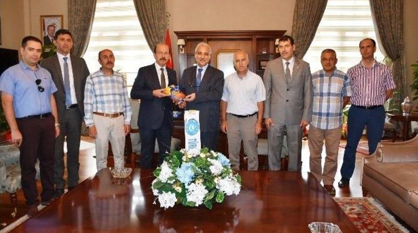 Vali G&uuml;ven&ccedil;er Konuklarını Ağırlıyor