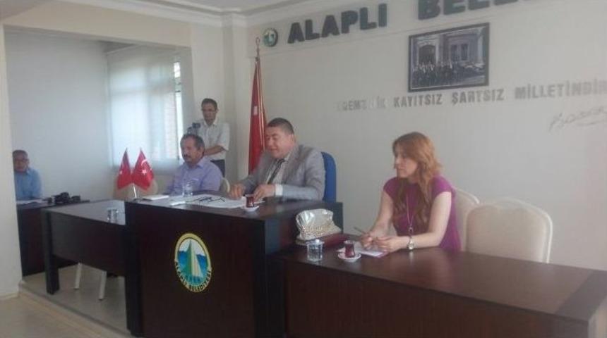 &Ouml;mer Halis Demir&rsquo;in Adı Şelalede Yaşayacak