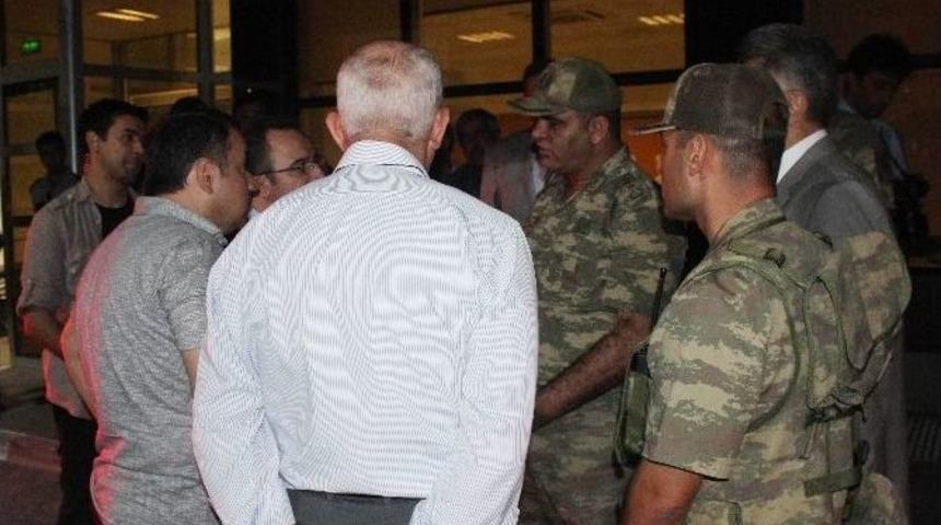 Kilis Valisi, Deaş Saldırısında Yaralanan Askerleri Ziyaret Etti