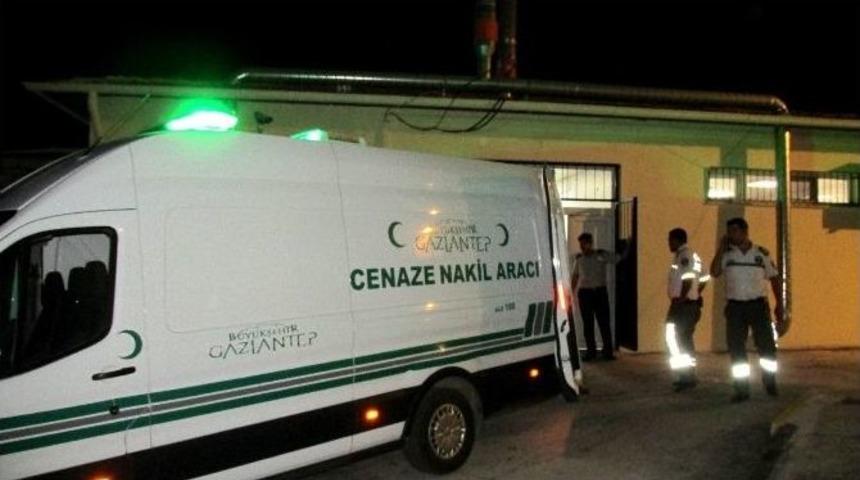 Suriye&rsquo;de Şehit Olan Askerlerin Naaşı Gaziantep&rsquo;e Getirildi