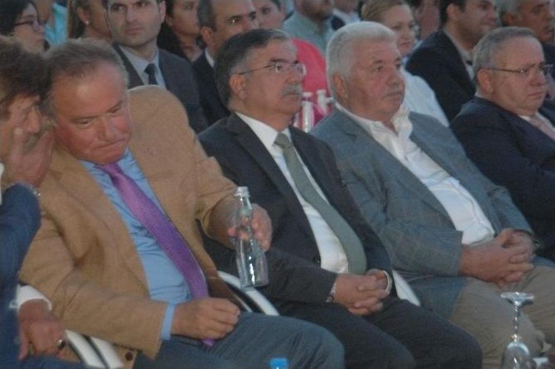 Milli Eğitim Bakanı Yılmaz, Uğur Okulları Yaşamkent 15 Temmuz Kamp&uuml;s&uuml;&rsquo;n&uuml;n A&ccedil;ılışını Ger&ccedil;ekleştirdi