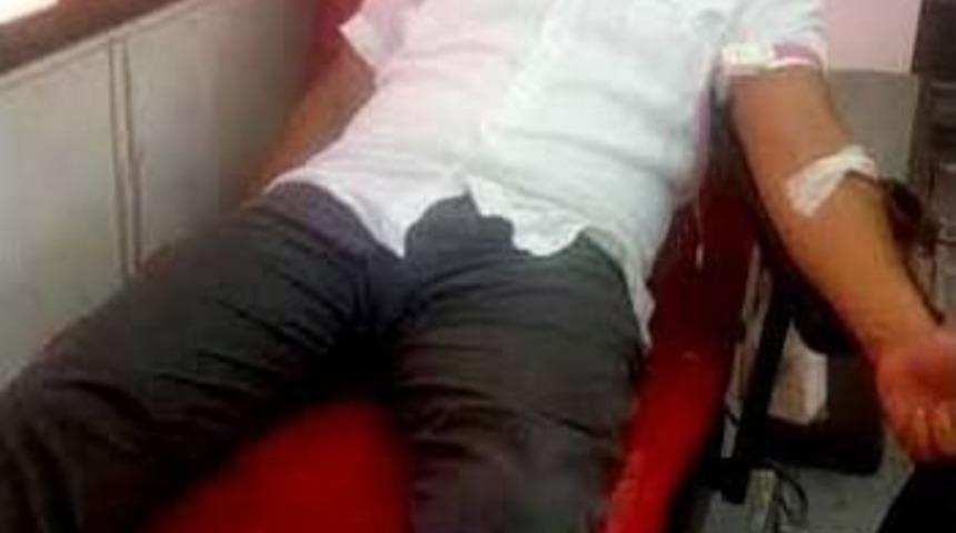 Karataşlı Gen&ccedil;ler Kan Bağışlıyor