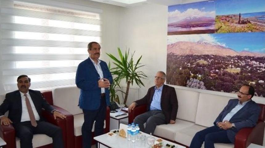 Ak Parti Bursa Milletvekilleri Adilcevaz&rsquo;da