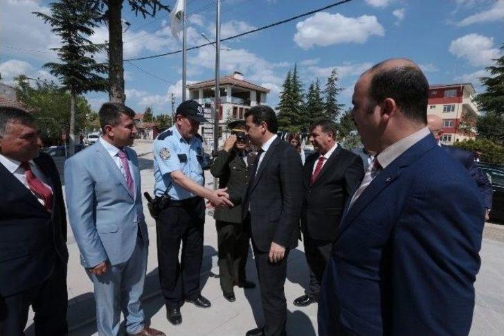 Vali Azmi Çelik, Beylikova İlçesini Ziyaret Etti G1